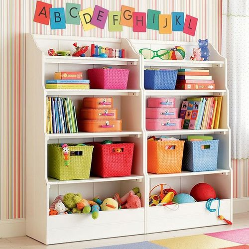 kids-room-colorful-shelves