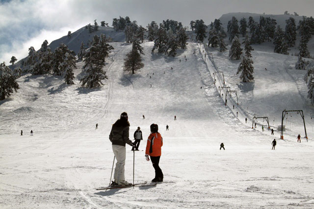 snow piste  lift